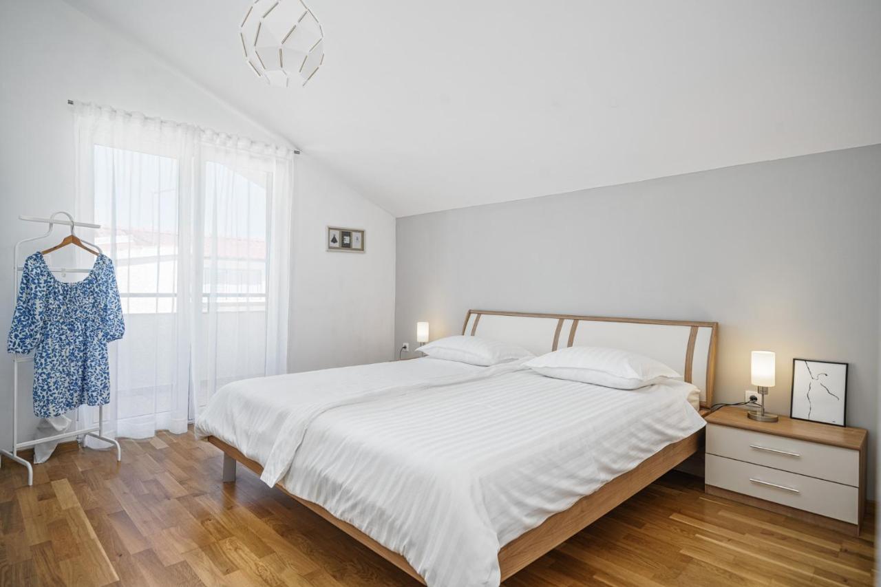 Family Petrov Apartments Водице Экстерьер фото
