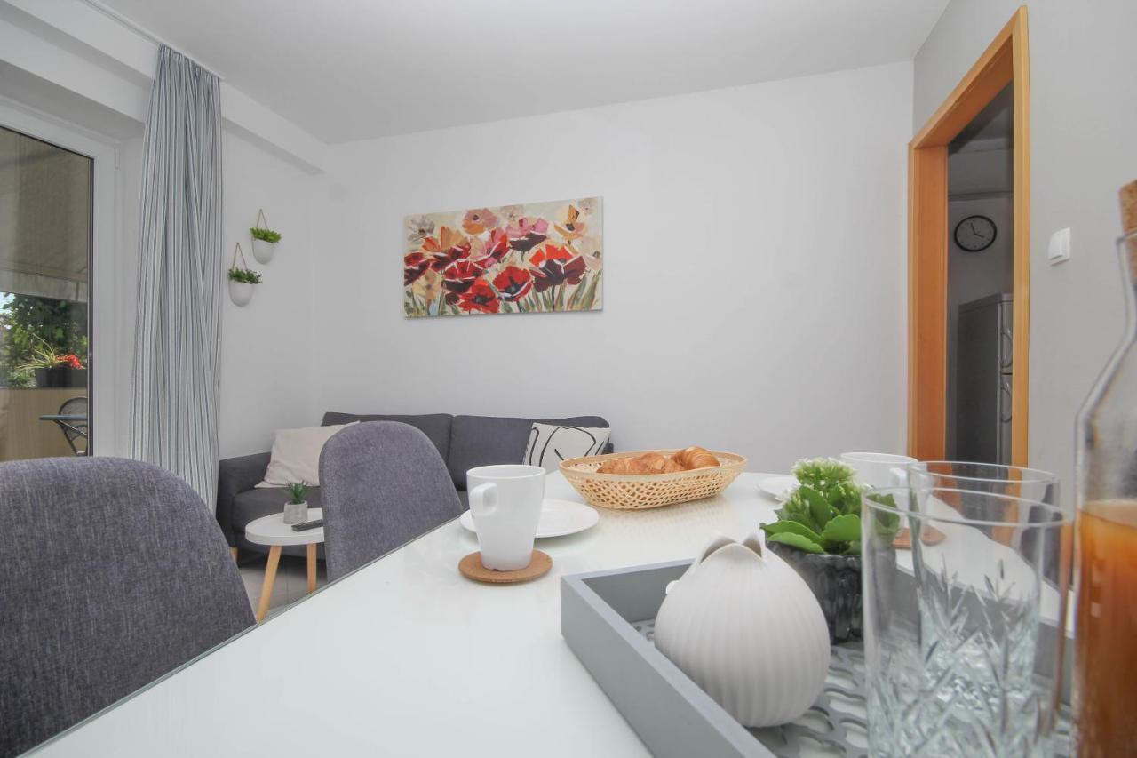 Family Petrov Apartments Водице Экстерьер фото