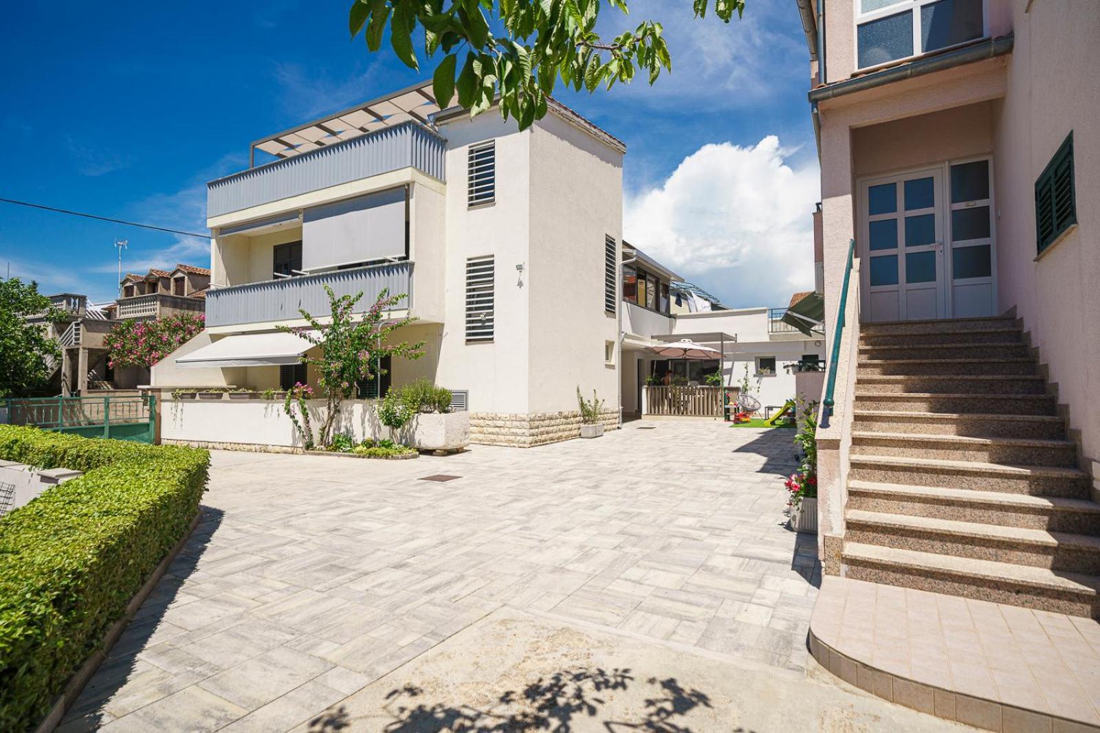 Family Petrov Apartments Водице Экстерьер фото