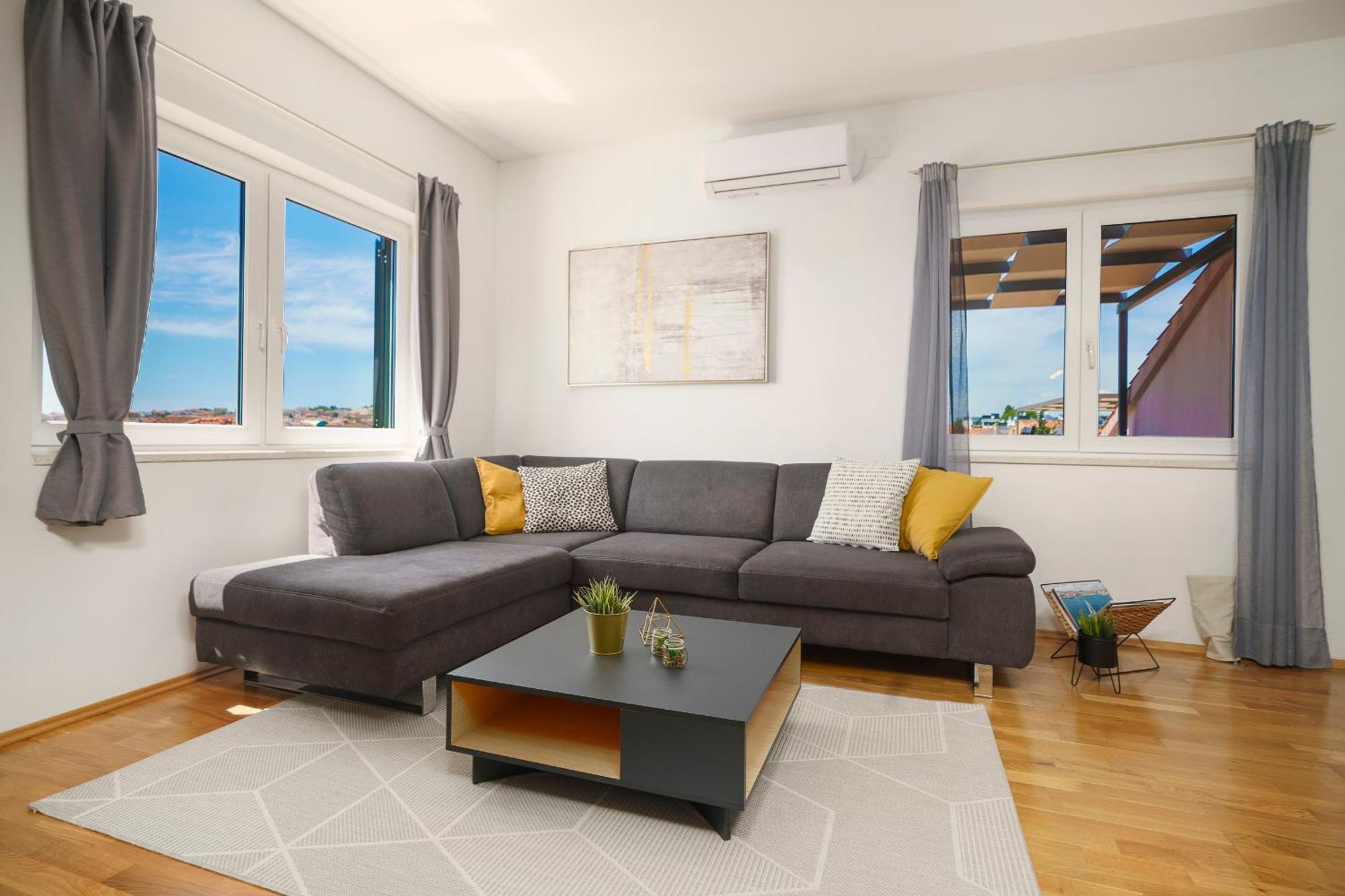 Family Petrov Apartments Водице Экстерьер фото