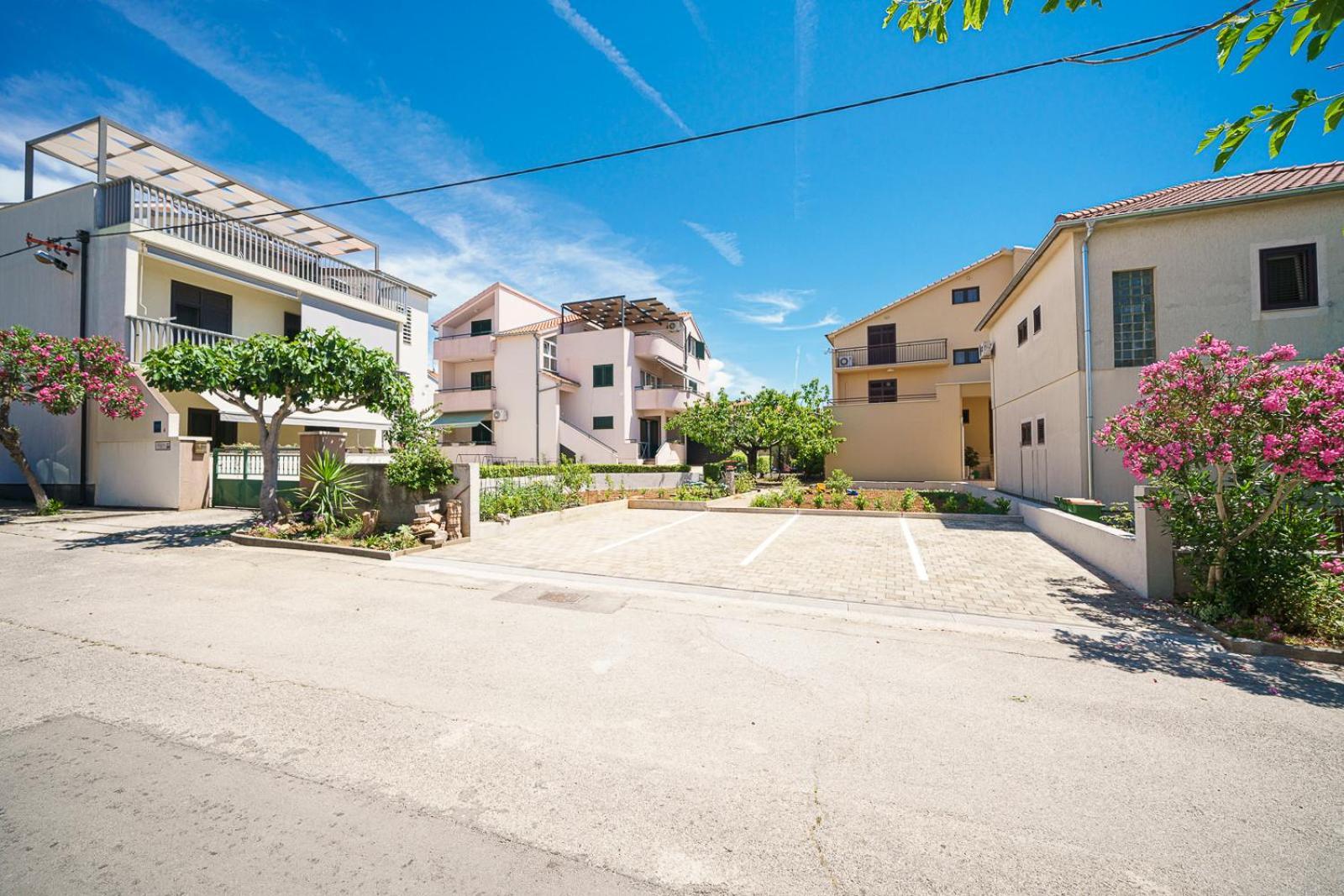 Family Petrov Apartments Водице Экстерьер фото